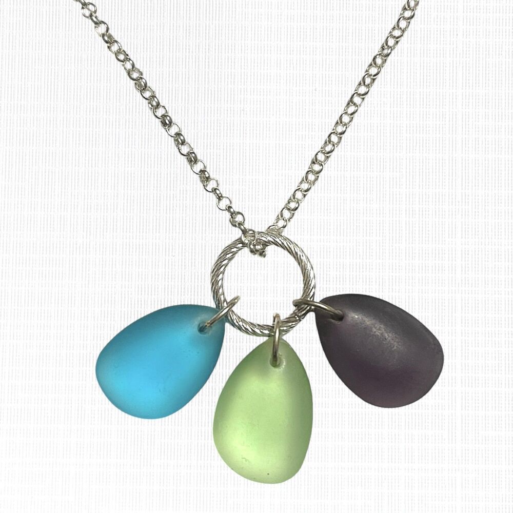 Open Circle Sea Glass Dangle Charms Pendant Necklace Silver Tone Hoop 19" Chain